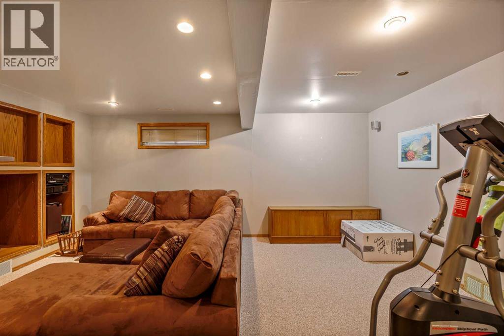 290 Edgepark Way Nw, Calgary, Alberta  T3A 4S7 - Photo 43 - A2302566