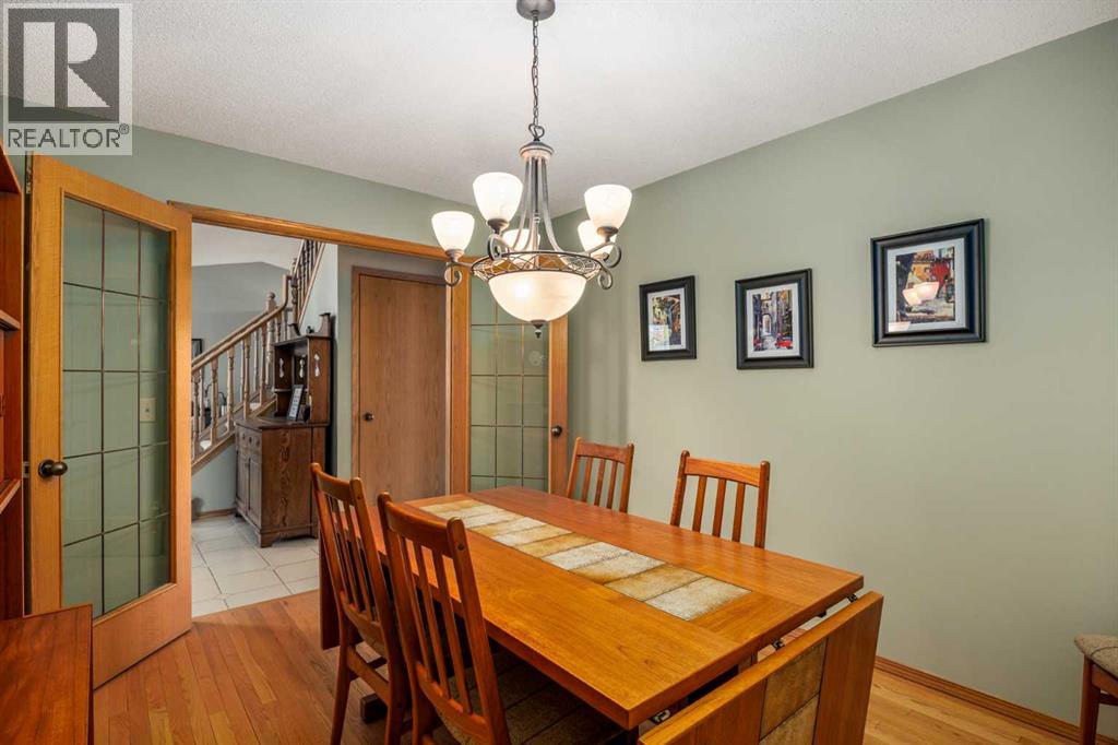 290 Edgepark Way Nw, Calgary, Alberta  T3A 4S7 - Photo 9 - A2302566