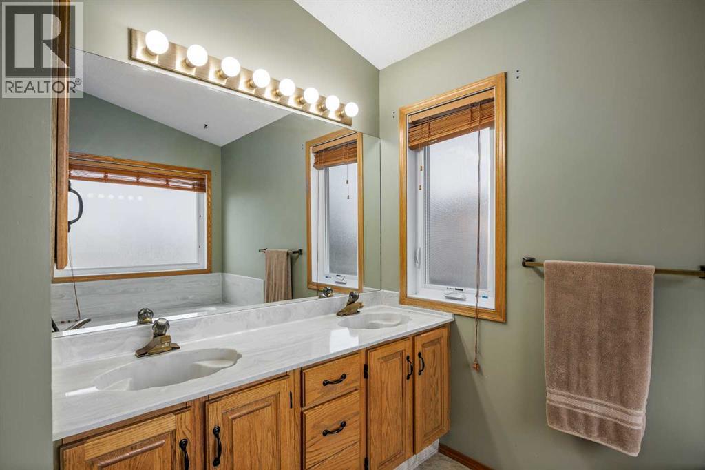 290 Edgepark Way Nw, Calgary, Alberta  T3A 4S7 - Photo 28 - A2302566