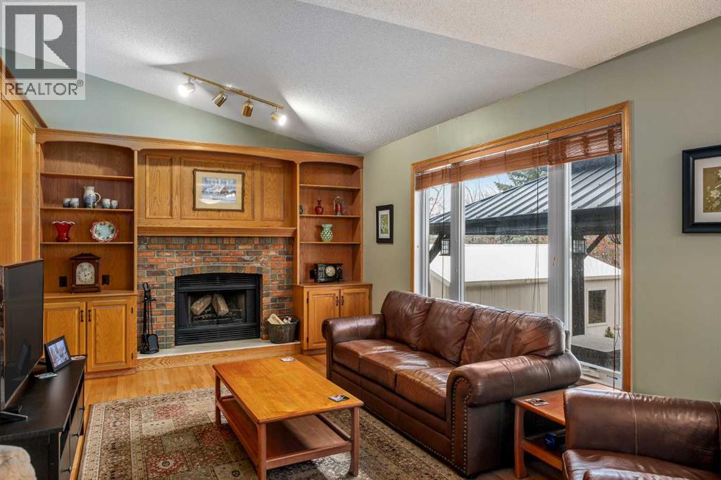 290 Edgepark Way Nw, Calgary, Alberta  T3A 4S7 - Photo 19 - A2302566