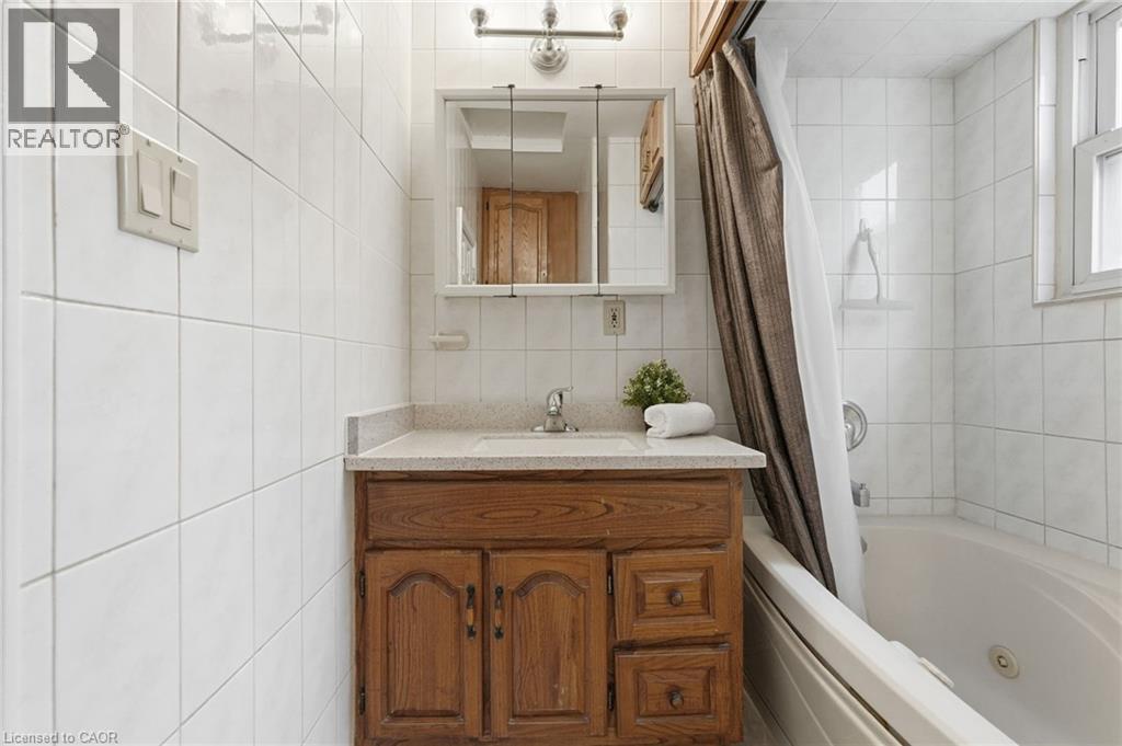 507 Queensdale Avenue E, Hamilton, Ontario  L8V 1K7 - Photo 31 - 40820860