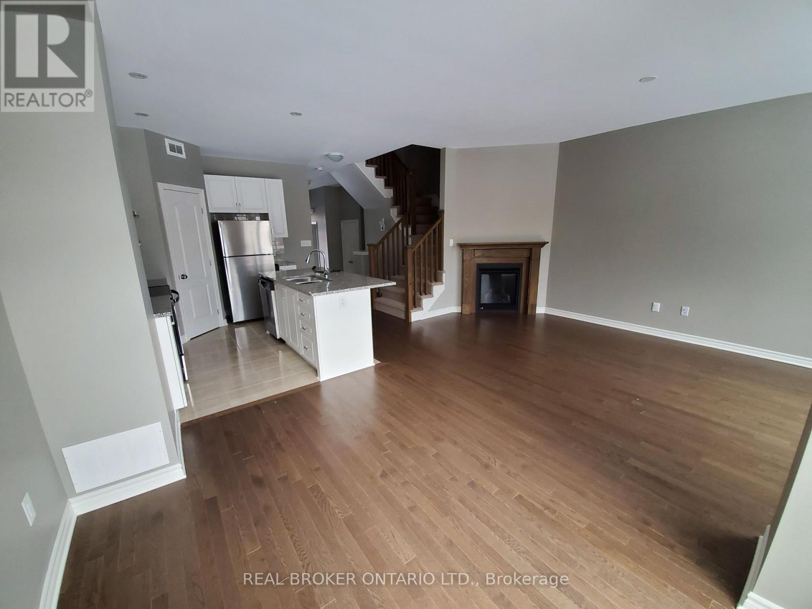 1101 Horizon Drive, Kingston, Ontario  K7P 0M4 - Photo 2 - X12840820