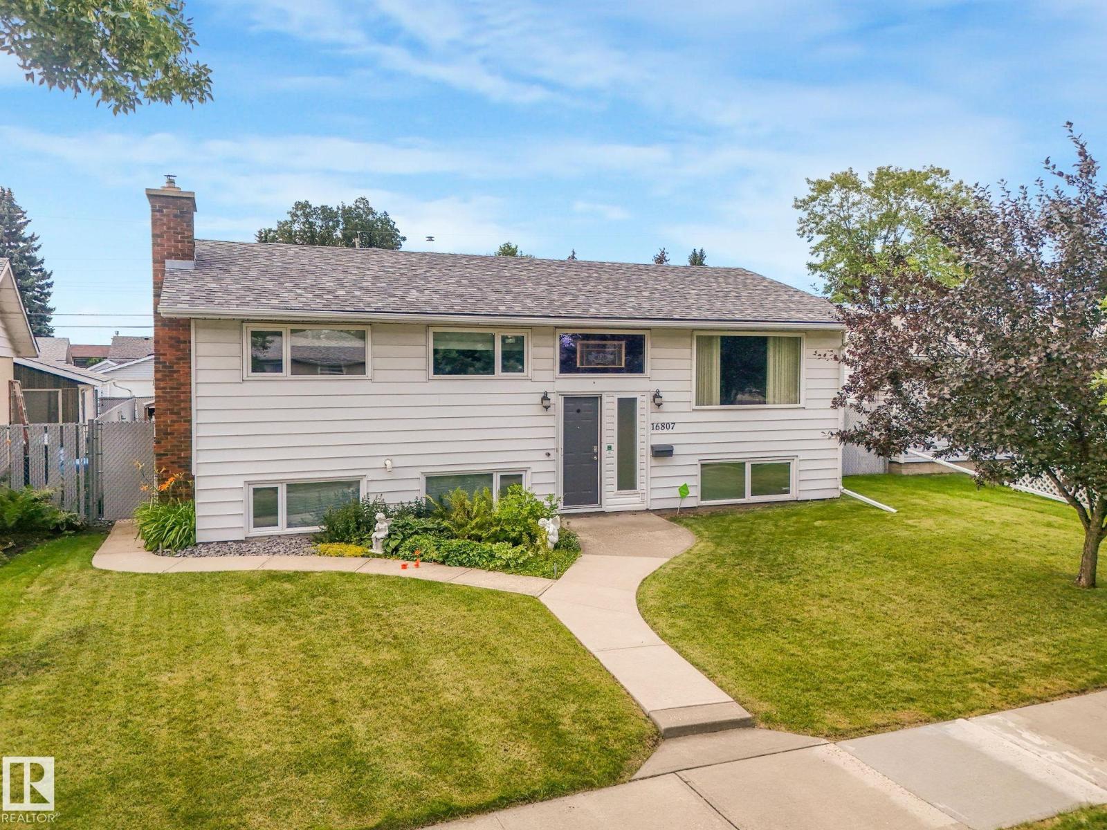 16807 80 AV NW, Edmonton, Alberta