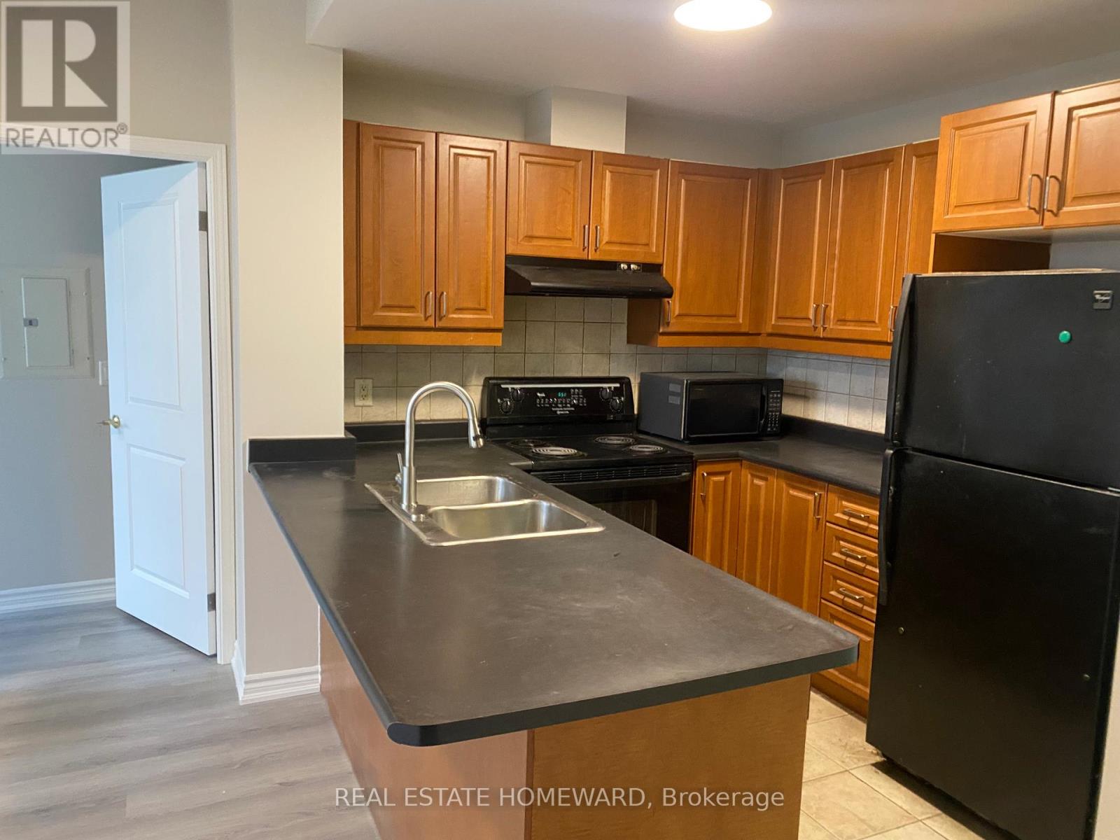 1005 - 28 Byng Avenue, Toronto, Ontario  M2N 7H4 - Photo 3 - C13024576