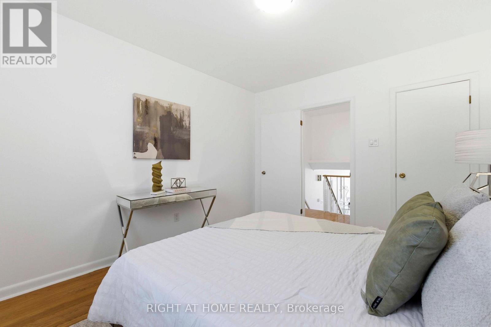 106 Fortrose Crescent, Toronto, Ontario  M3A 2H1 - Photo 11 - C13024586