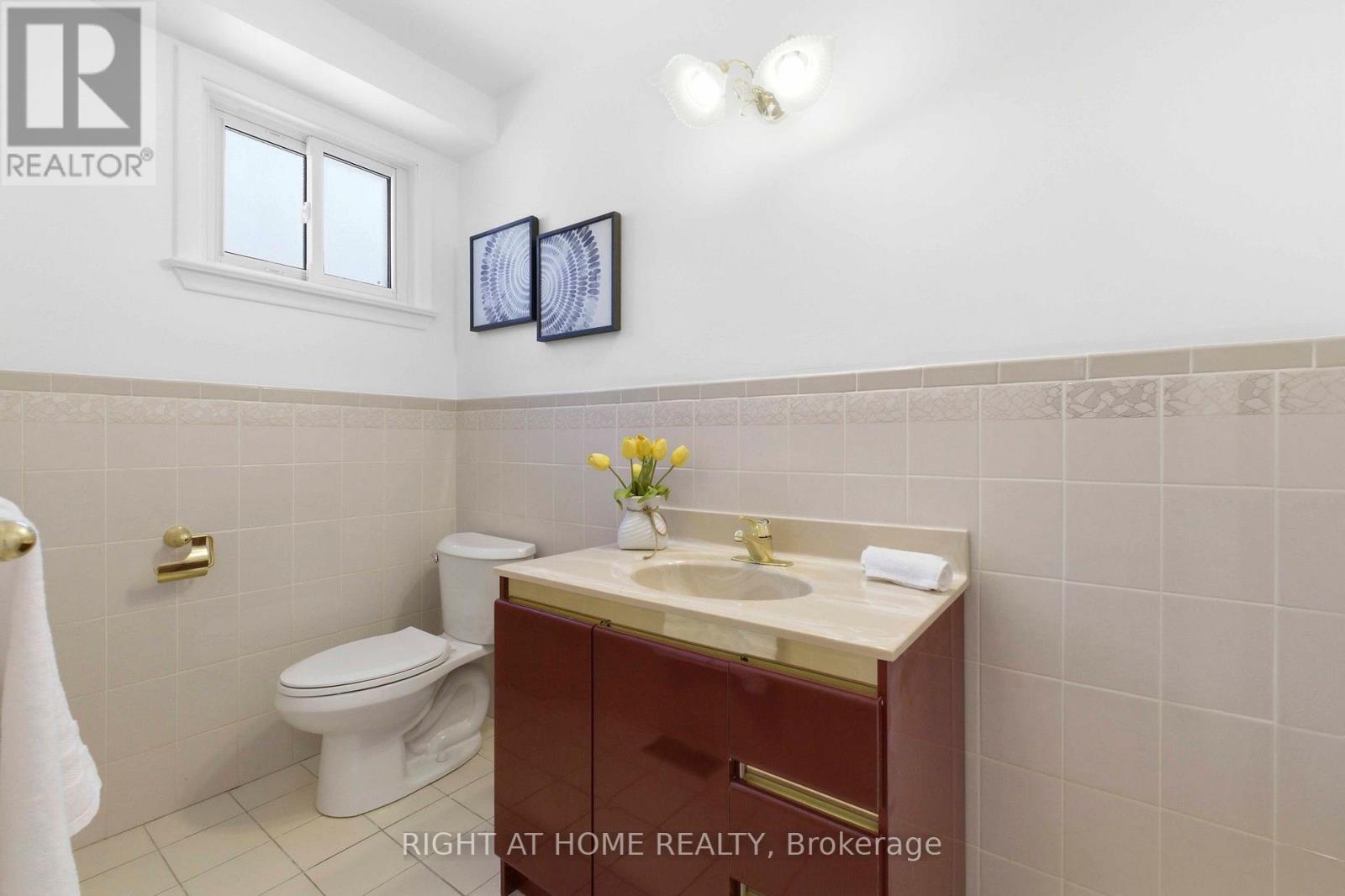 106 Fortrose Crescent, Toronto, Ontario  M3A 2H1 - Photo 19 - C13024586