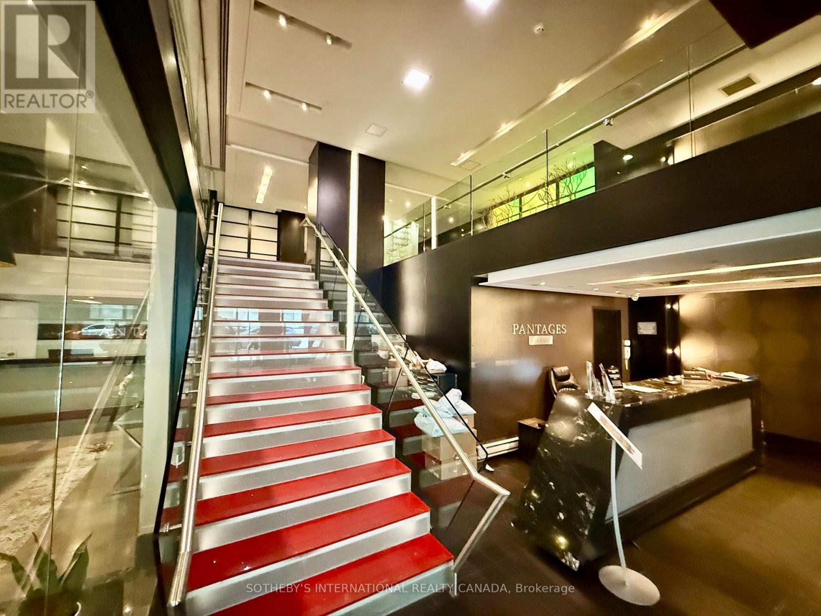 717 - 210 Victoria Street, Toronto, Ontario  M5B 2R3 - Photo 2 - C13024600