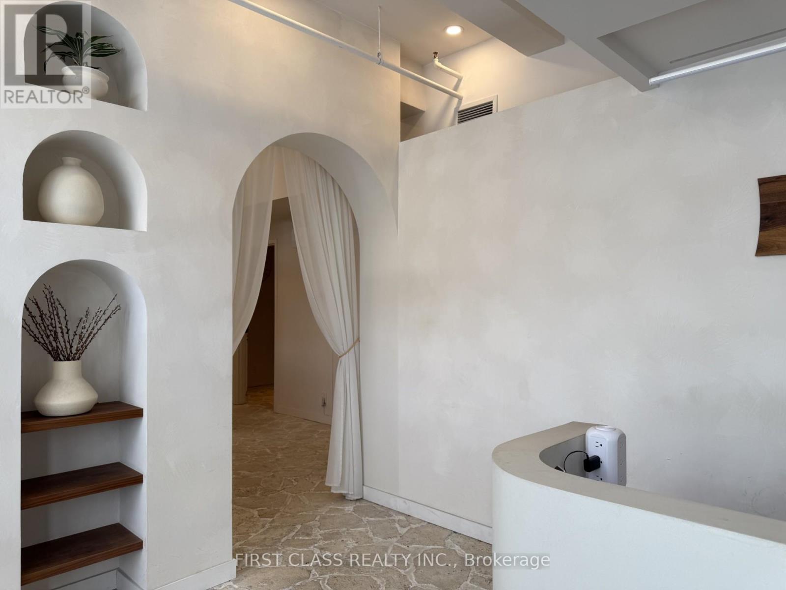 785 Dundas Street W, Toronto, Ontario  M6J 1V2 - Photo 2 - C13024644