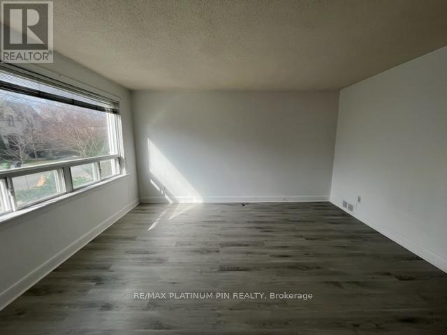 194 Florence Avenue, Toronto, Ontario  M2N 1G4 - Photo 2 - C13024674