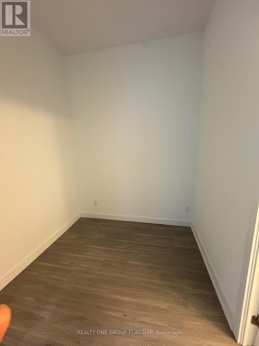 3111 - 8 Wellesley Street W, Toronto, Ontario  M4Y 0J5 - Photo 3 - C13024822