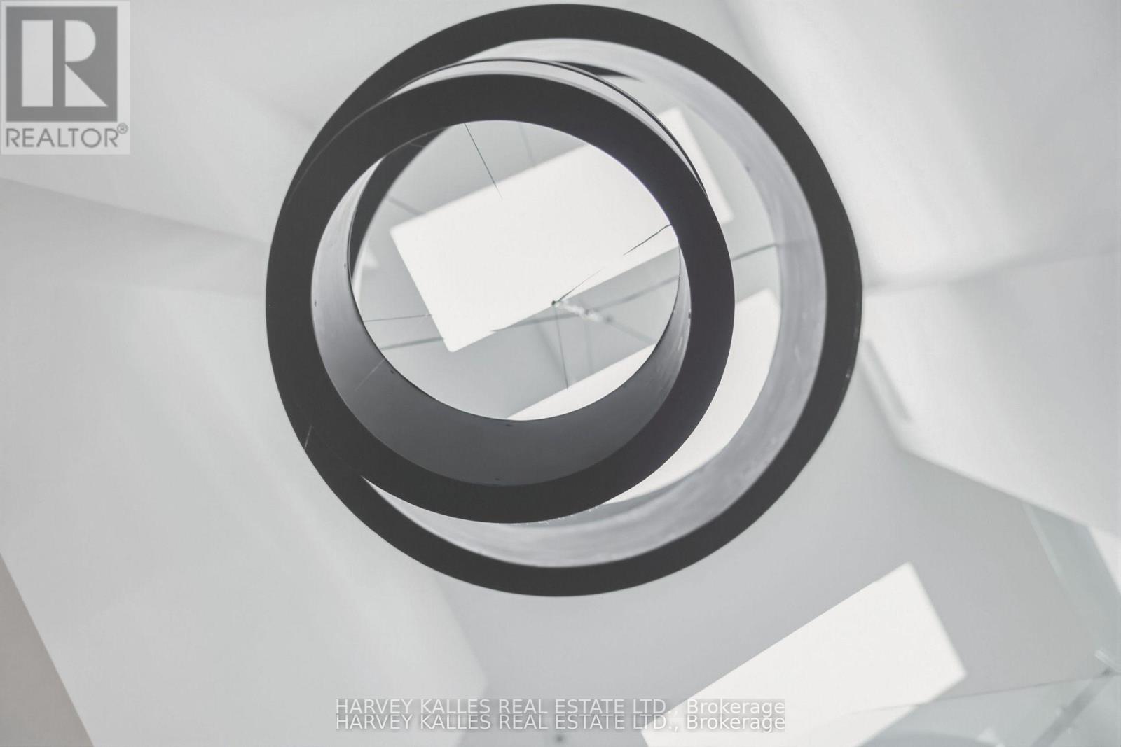 41 Berryman Street, Toronto, Ontario  M5R 1M7 - Photo 17 - C13024834