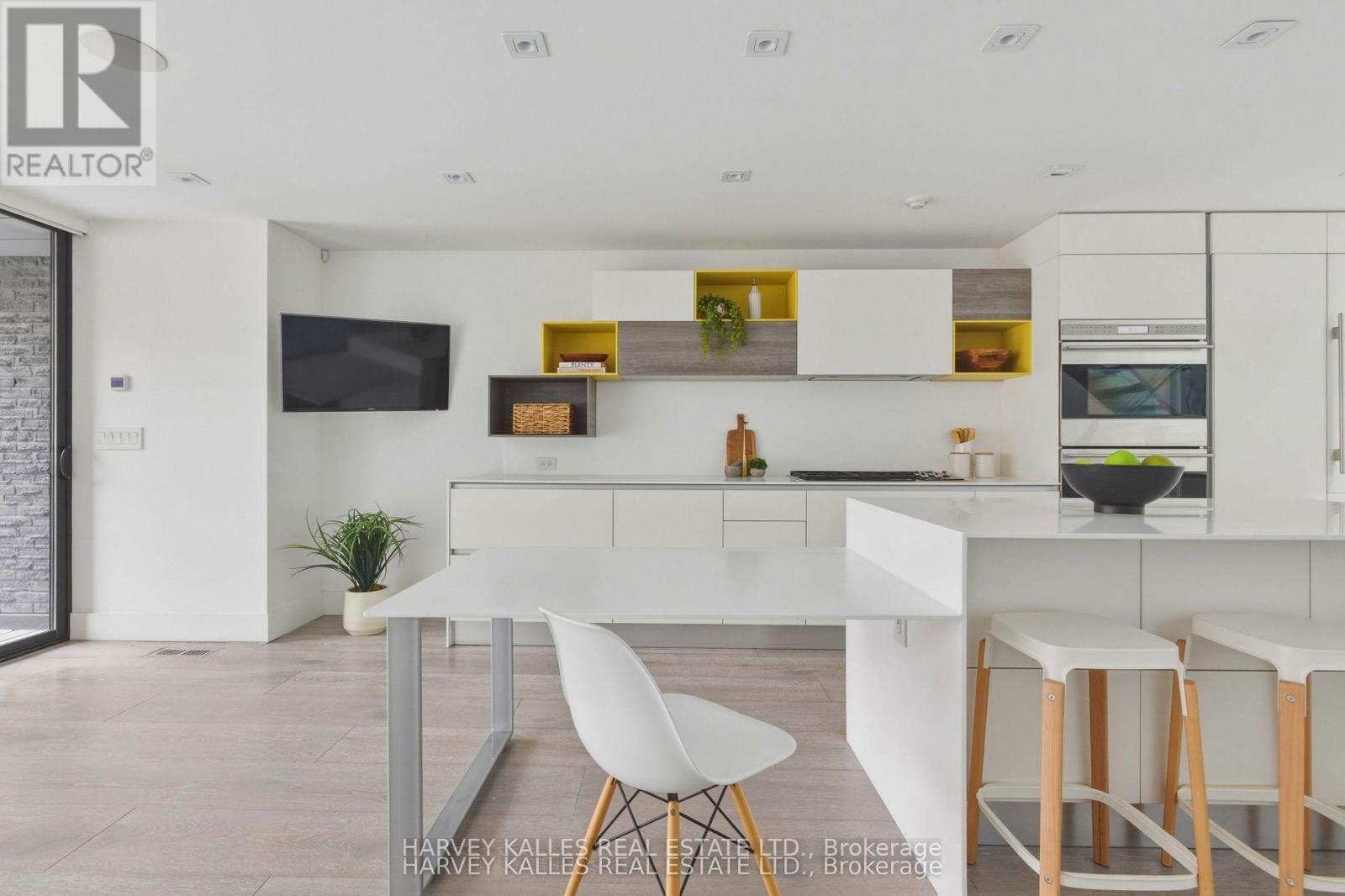 41 Berryman Street, Toronto, Ontario  M5R 1M7 - Photo 7 - C13024834