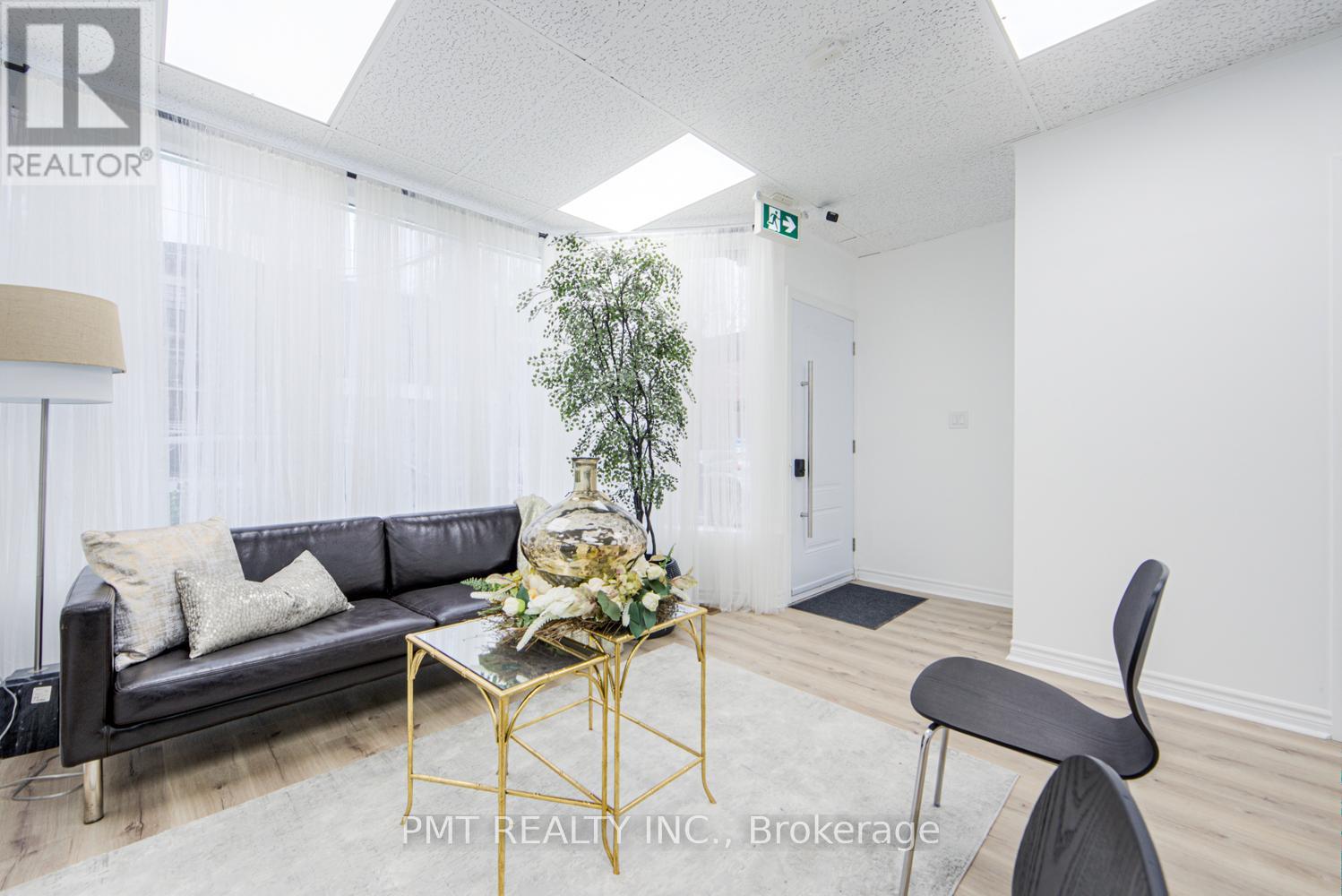 1092 Bathurst Street, Toronto, Ontario  M5R 3G9 - Photo 4 - C13024870