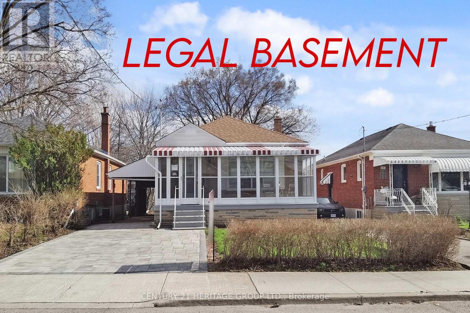 132 BUDEA CRESCENT, Toronto, Ontario