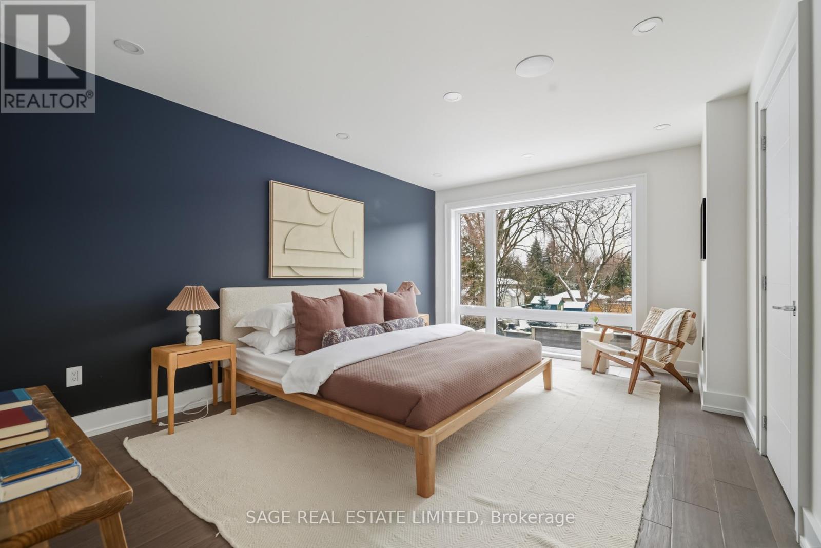 99a Memorial Park Avenue, Toronto, Ontario  M4J 2K1 - Photo 19 - E13024606