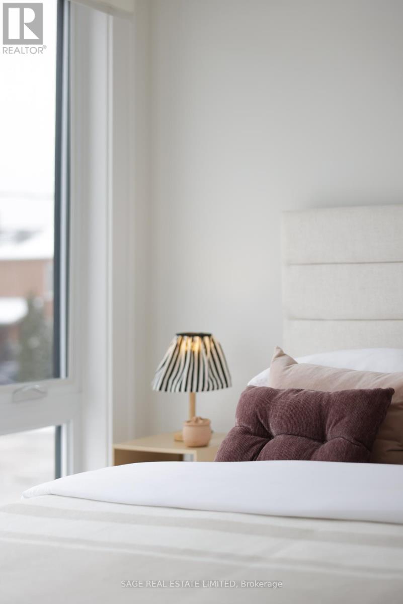 99a Memorial Park Avenue, Toronto, Ontario  M4J 2K1 - Photo 40 - E13024606