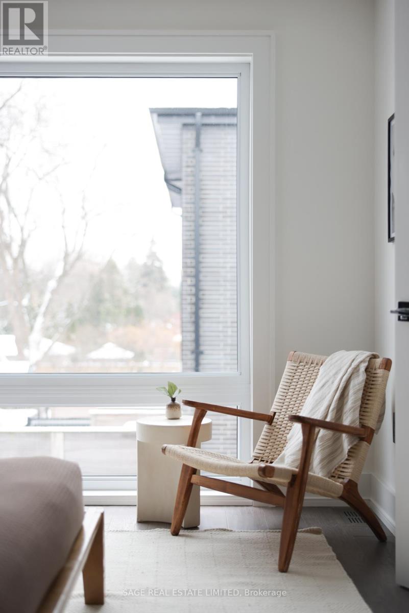 99a Memorial Park Avenue, Toronto, Ontario  M4J 2K1 - Photo 45 - E13024606