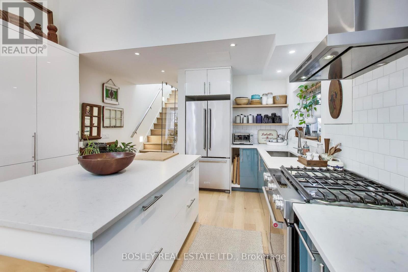 45 Berkshire Avenue, Toronto, Ontario  M4M 2Z6 - Photo 10 - E13024730