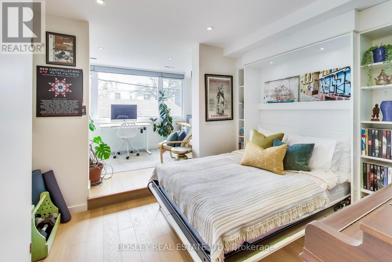 45 Berkshire Avenue, Toronto, Ontario  M4M 2Z6 - Photo 12 - E13024730