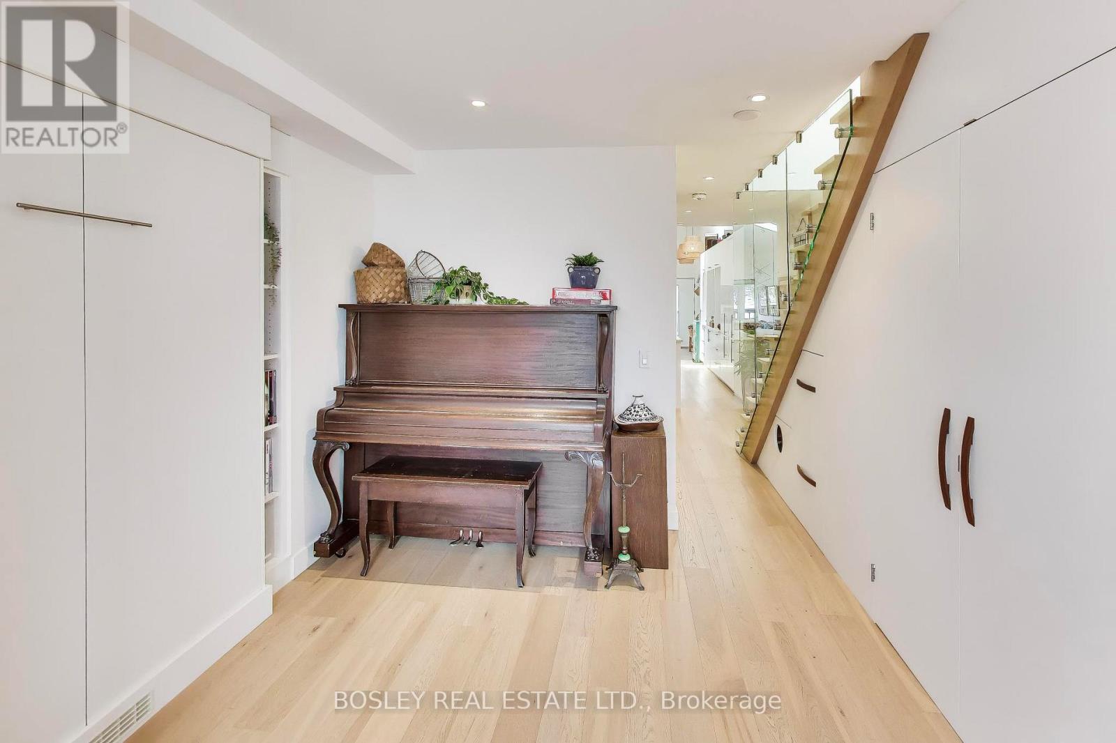 45 Berkshire Avenue, Toronto, Ontario  M4M 2Z6 - Photo 15 - E13024730