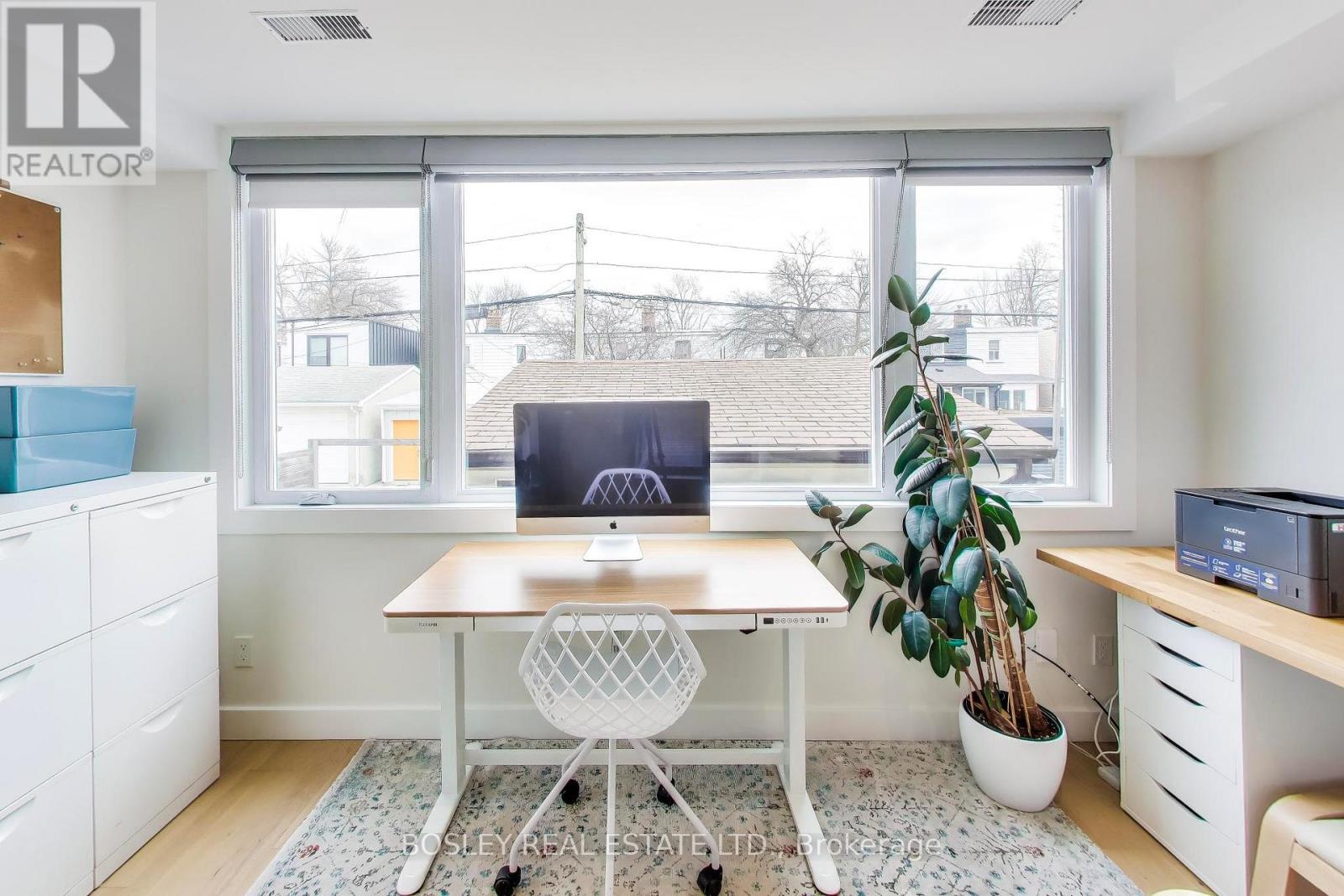 45 Berkshire Avenue, Toronto, Ontario  M4M 2Z6 - Photo 16 - E13024730