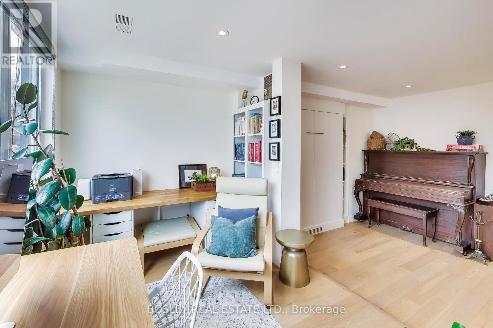 45 Berkshire Avenue, Toronto, Ontario  M4M 2Z6 - Photo 18 - E13024730