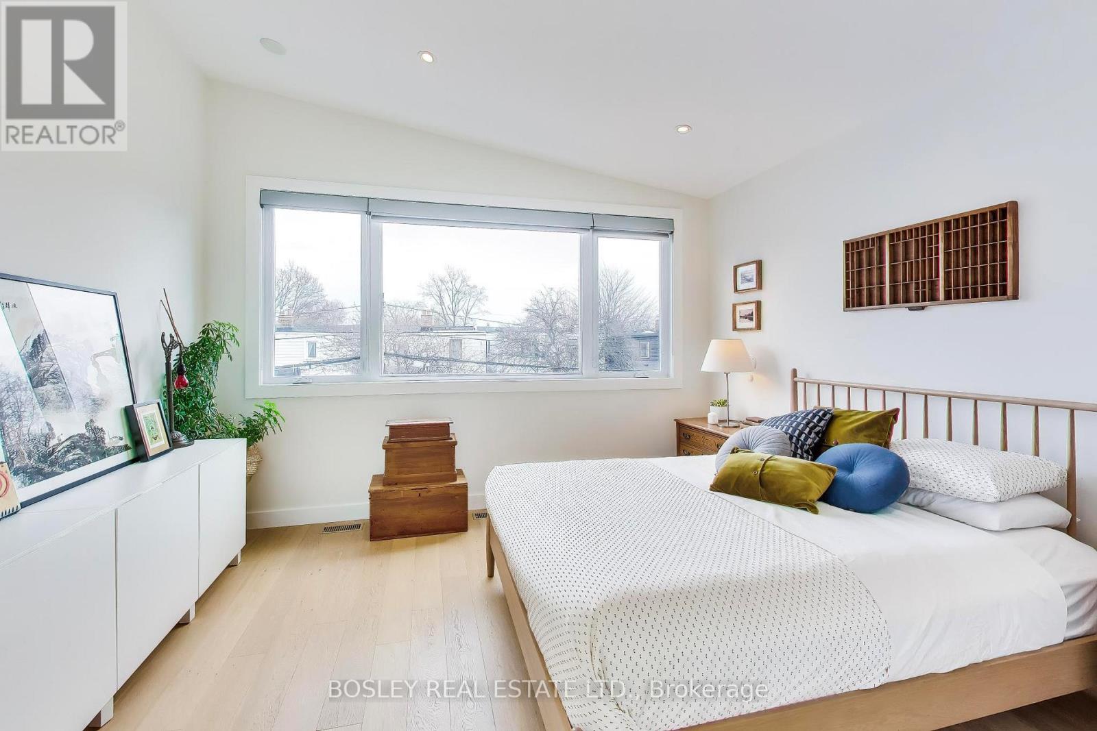 45 Berkshire Avenue, Toronto, Ontario  M4M 2Z6 - Photo 22 - E13024730