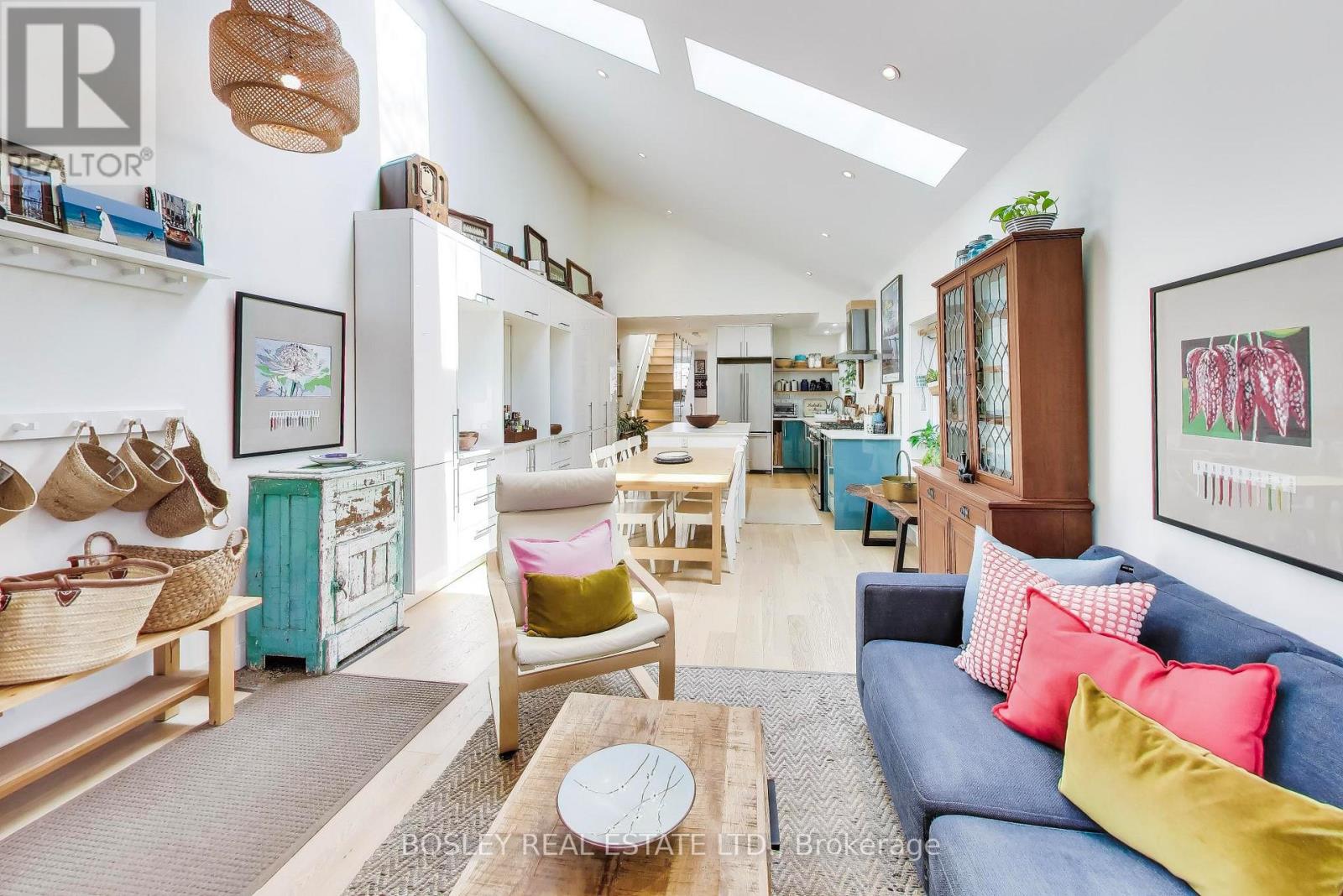 45 Berkshire Avenue, Toronto, Ontario  M4M 2Z6 - Photo 8 - E13024730