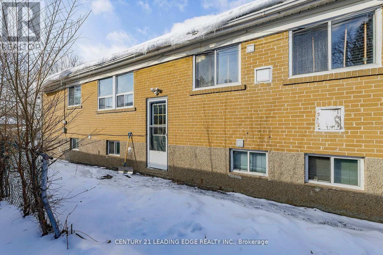 210 Linden Avenue, Toronto, Ontario  M1K 3H8 - Photo 47 - E13024744