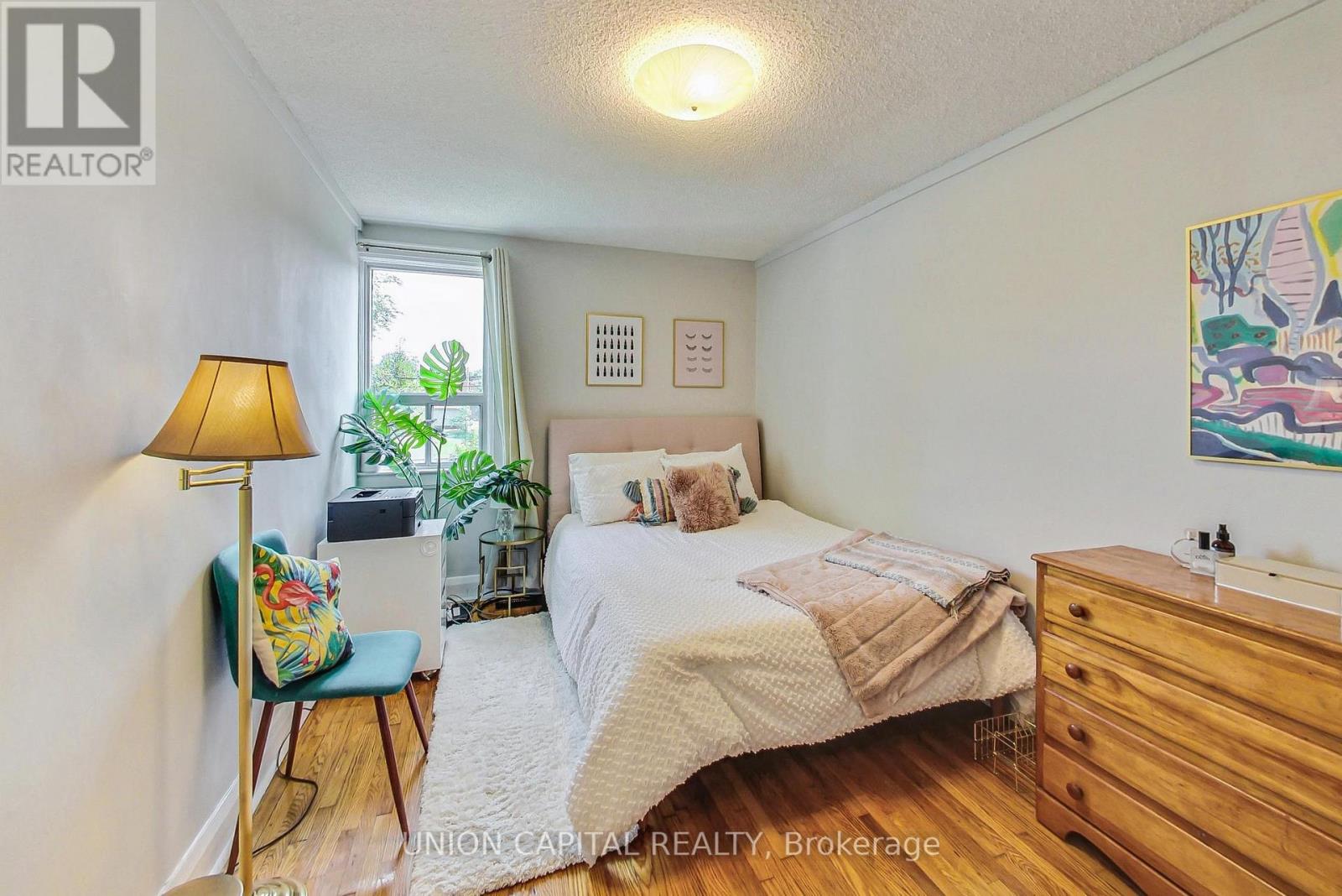 Upper - 317 Victoria Park Avenue, Toronto, Ontario  M4E 3S7 - Photo 18 - E13024748