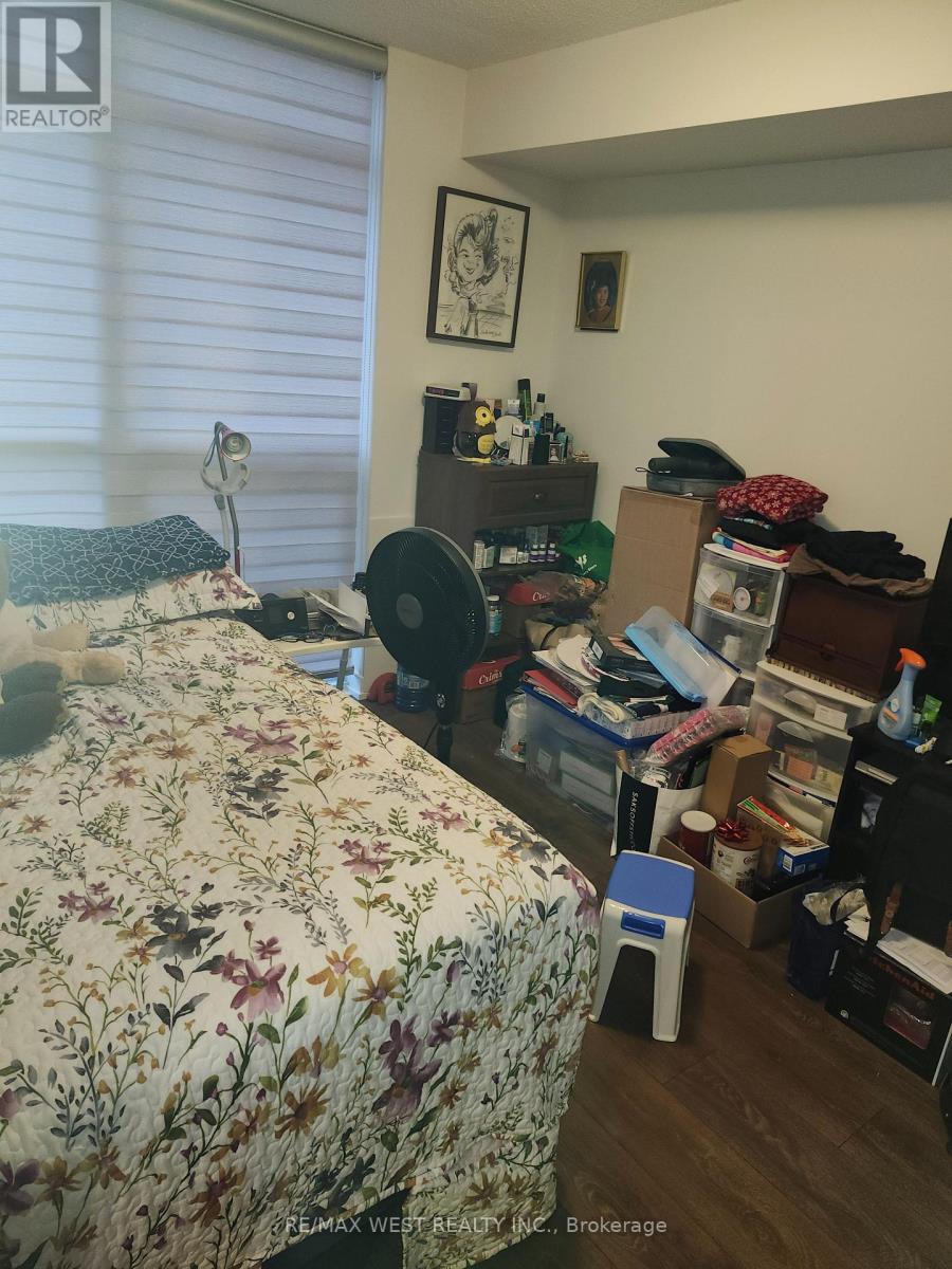 426 - 8 Trent Avenue, Toronto, Ontario  M4C 0A6 - Photo 10 - E13024866