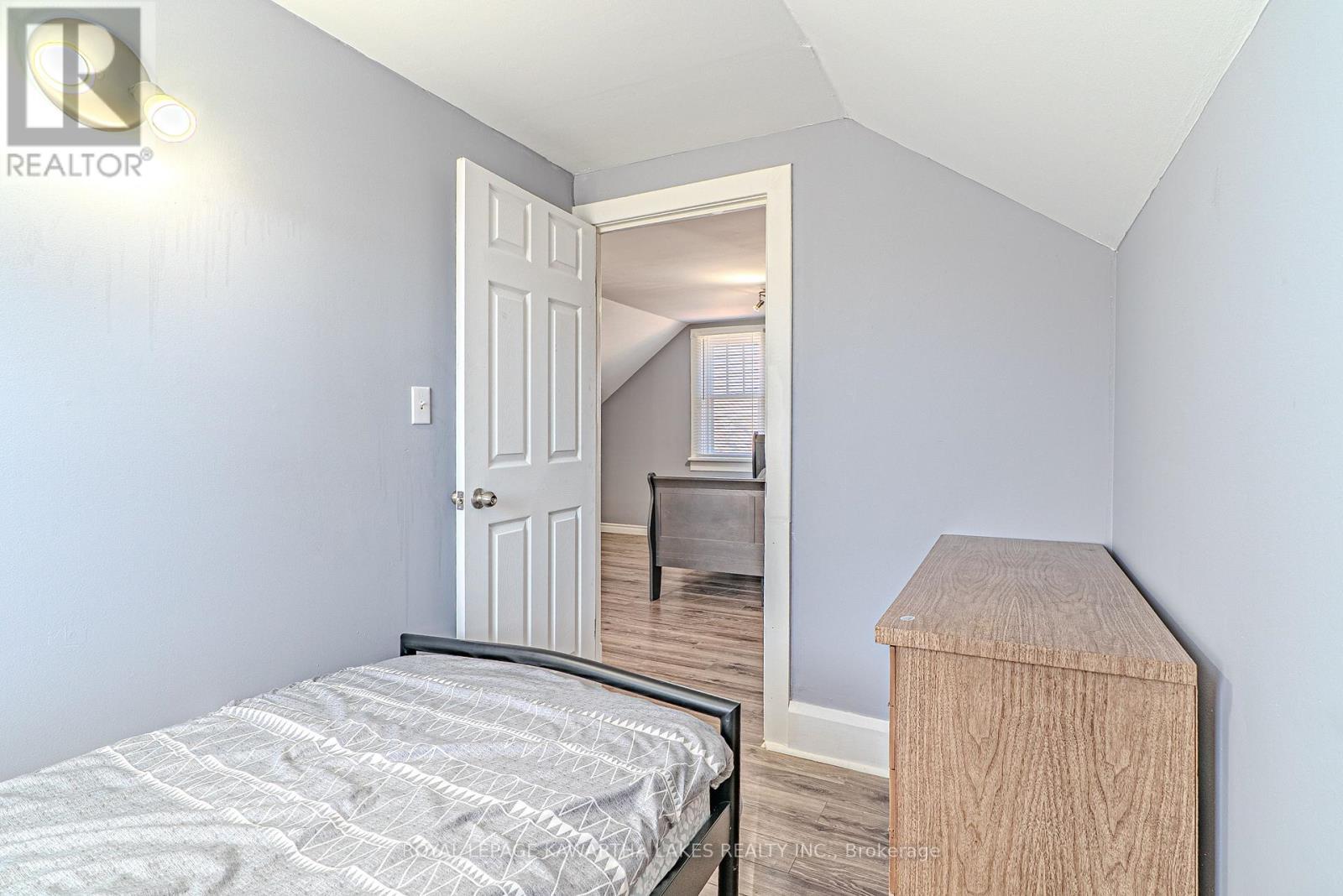 54 Glenelg Street W, Kawartha Lakes, Ontario  K9V 2V2 - Photo 25 - X12691070