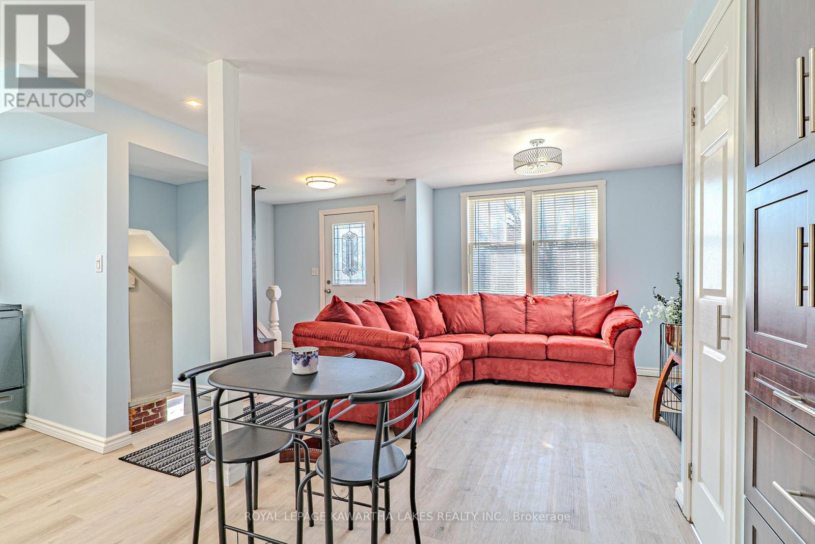 54 Glenelg Street W, Kawartha Lakes, Ontario  K9V 2V2 - Photo 11 - X12691070