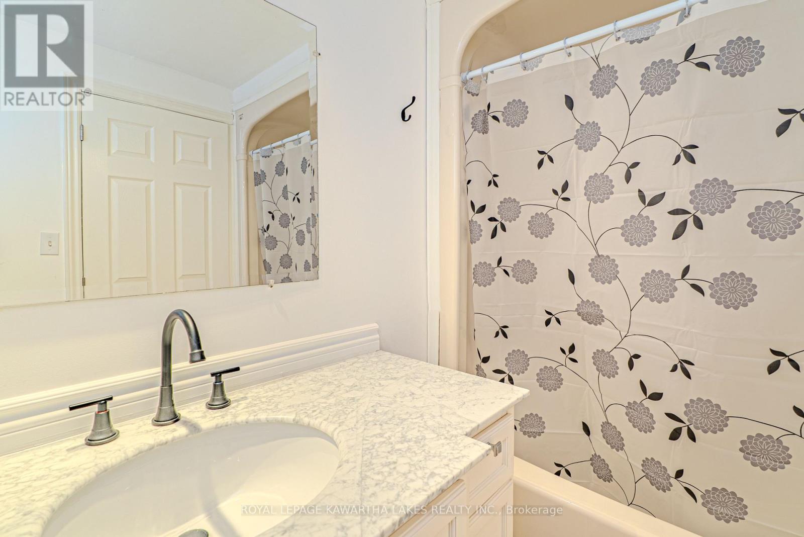 54 Glenelg Street W, Kawartha Lakes, Ontario  K9V 2V2 - Photo 20 - X12691070