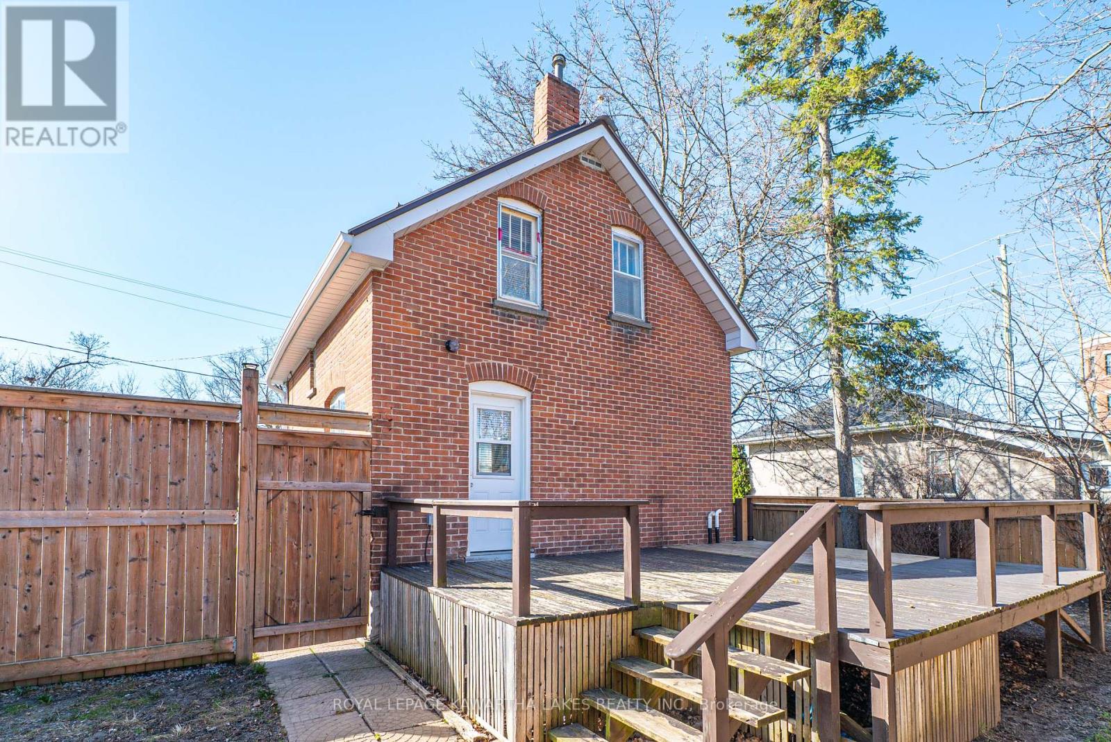 54 Glenelg Street W, Kawartha Lakes, Ontario  K9V 2V2 - Photo 36 - X12691070