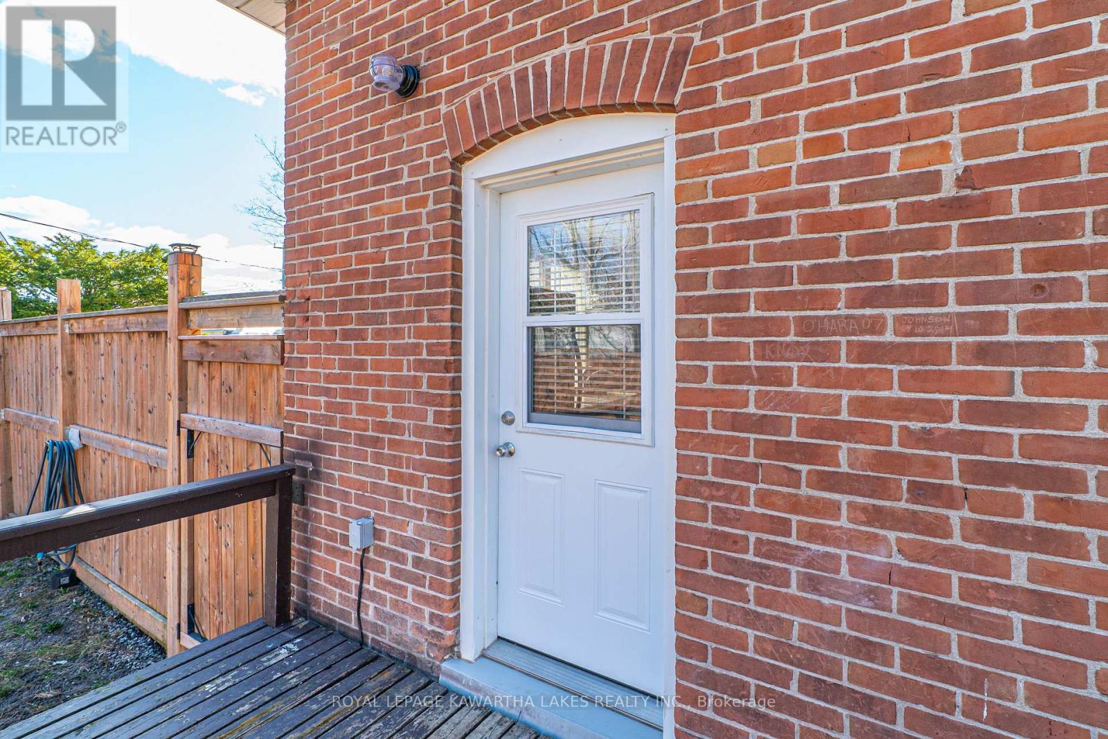 54 Glenelg Street W, Kawartha Lakes, Ontario  K9V 2V2 - Photo 31 - X12691070