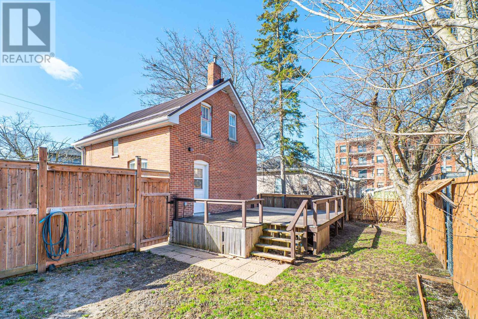 54 Glenelg Street W, Kawartha Lakes, Ontario  K9V 2V2 - Photo 35 - X12691070