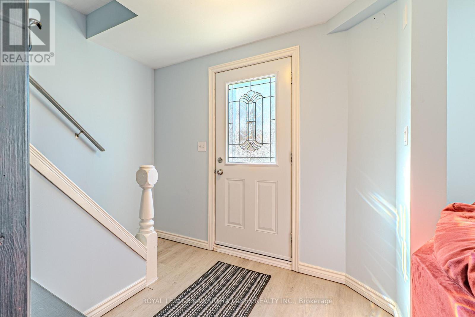 54 Glenelg Street W, Kawartha Lakes, Ontario  K9V 2V2 - Photo 8 - X12691070