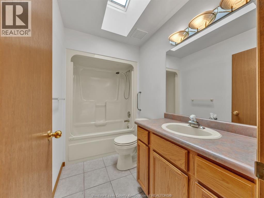 2621 Allyson Avenue, Windsor, Ontario  N8W 5N7 - Photo 13 - 26008698