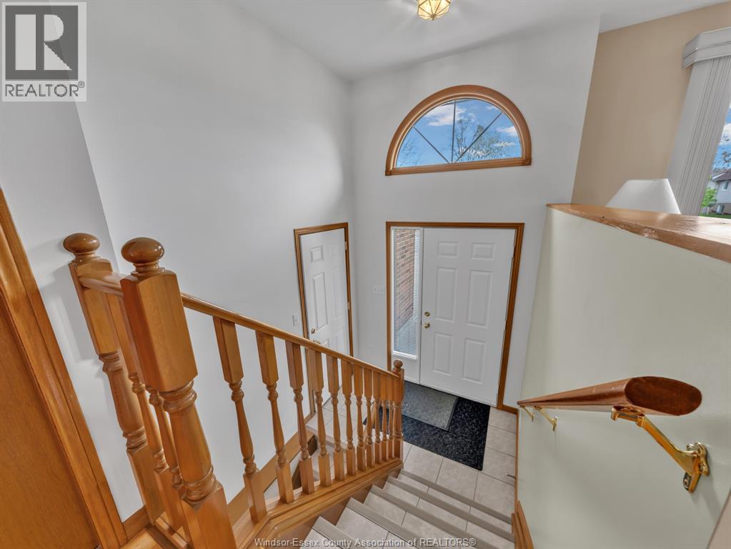 2621 Allyson Avenue, Windsor, Ontario  N8W 5N7 - Photo 3 - 26008698