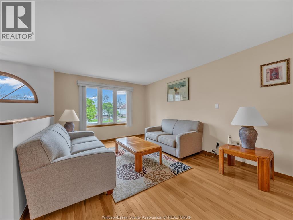 2621 Allyson Avenue, Windsor, Ontario  N8W 5N7 - Photo 5 - 26008698