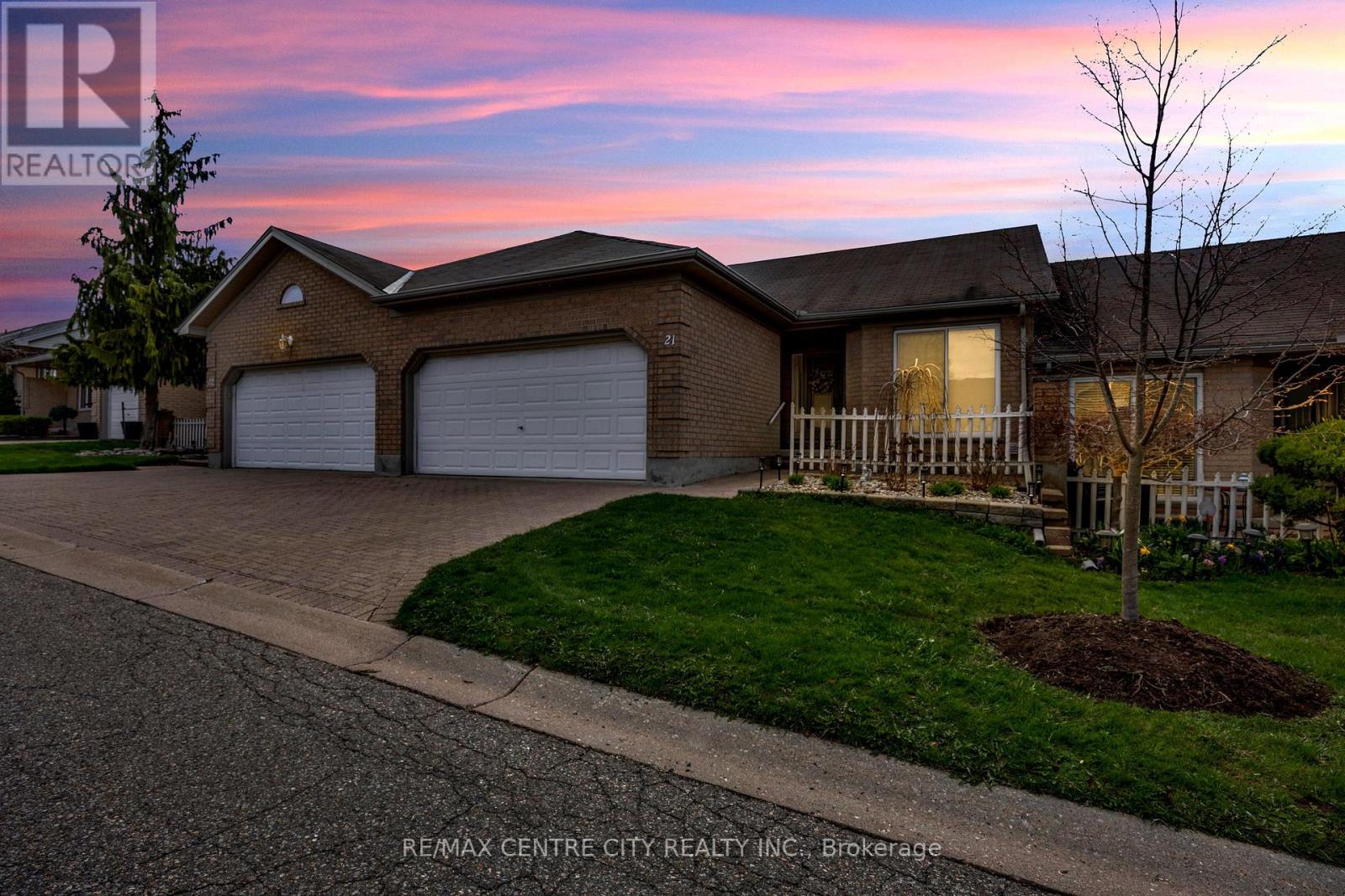 21 - 861 Shelborne Street, London South, Ontario  N5Z 5C5 - Photo 2 - X13024602