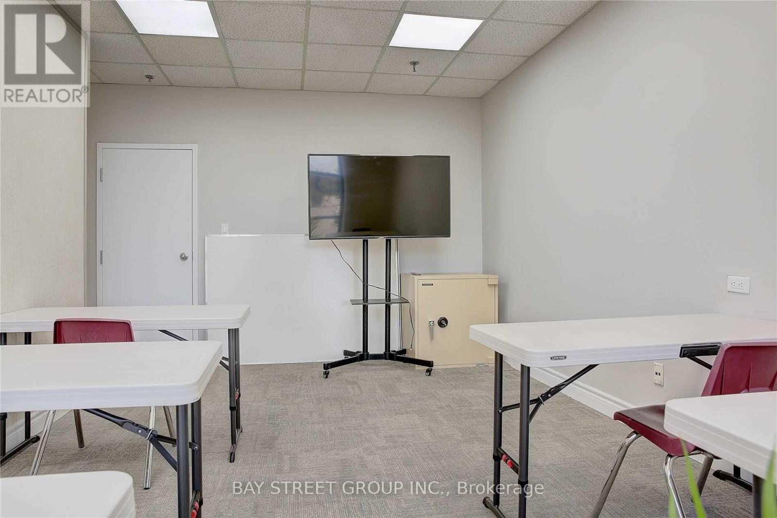 2nd A - 20 East Beaver Creek Road, Richmond Hill, Ontario  L4B 1G6 - Photo 14 - N13024552