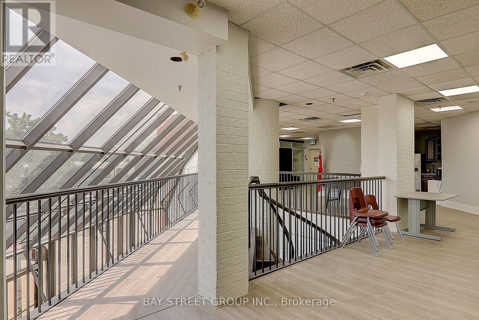 2nd A - 20 East Beaver Creek Road, Richmond Hill, Ontario  L4B 1G6 - Photo 6 - N13024552