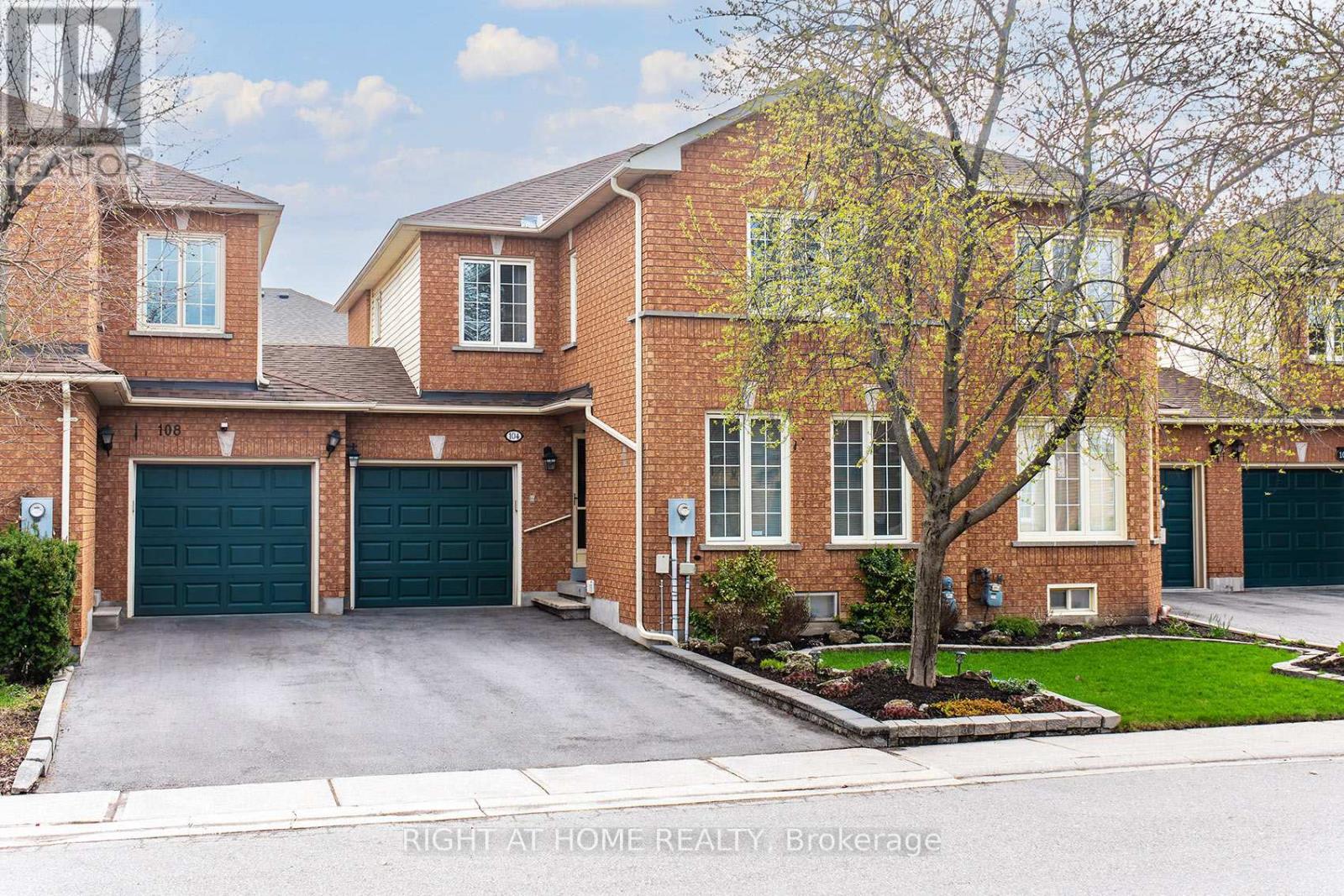104 PINEDALE GATE, Vaughan, Ontario