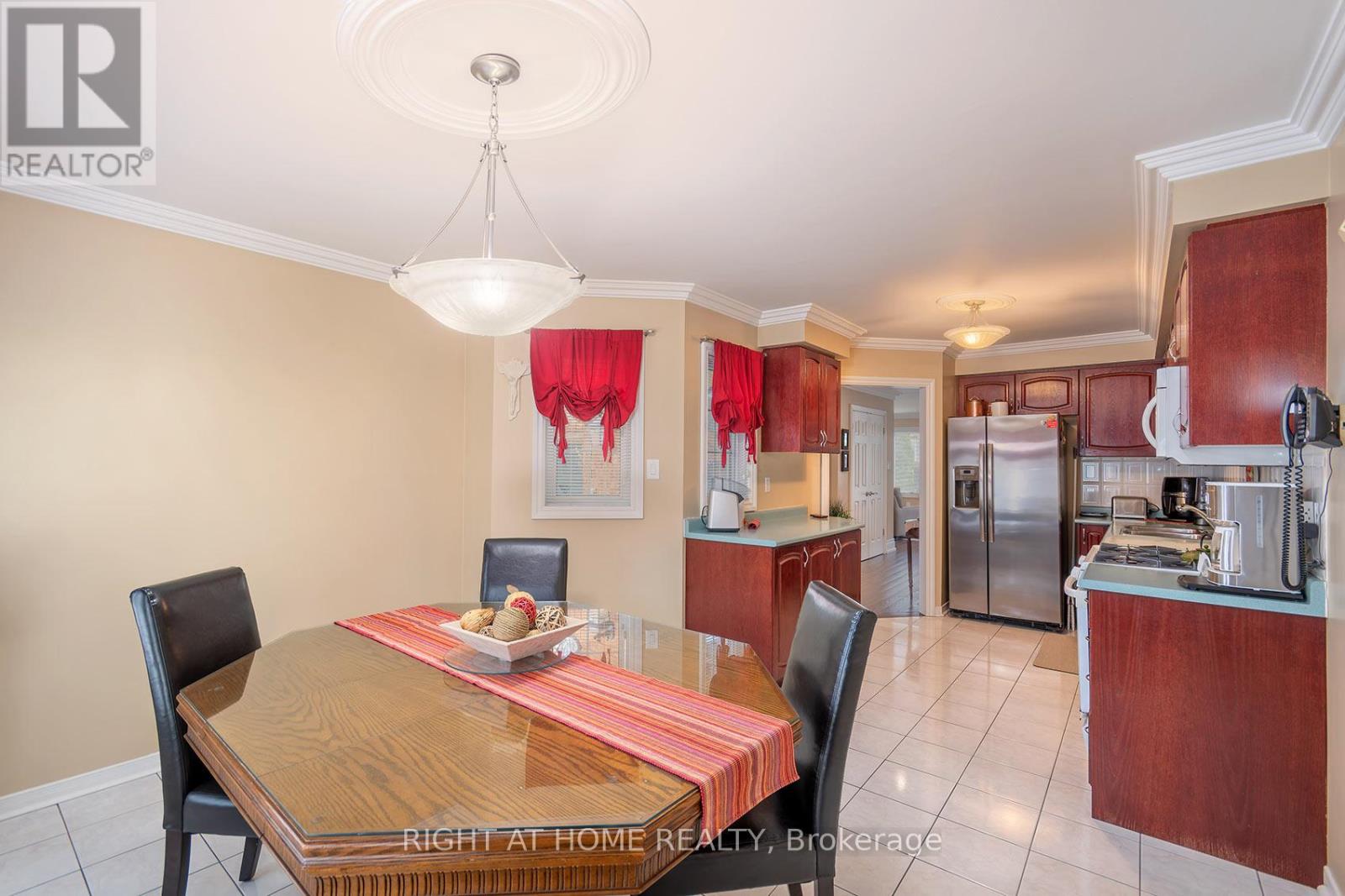 104 Pinedale Gate, Vaughan, Ontario  L4L 8X3 - Photo 17 - N13024564