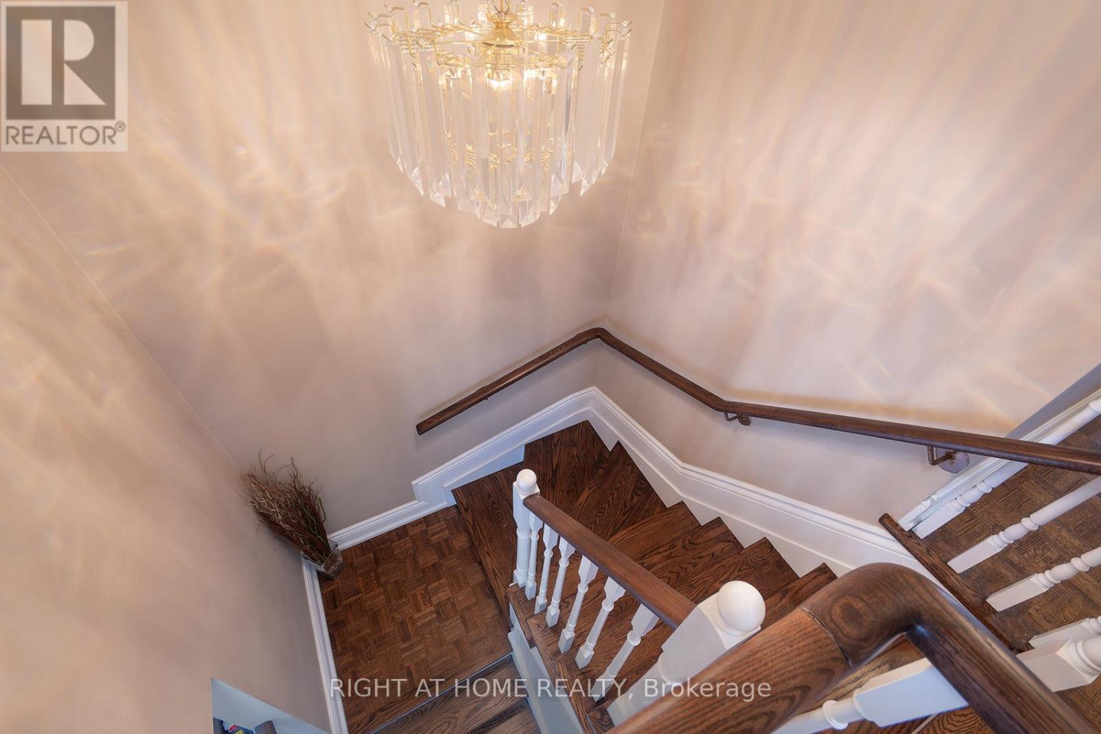 104 Pinedale Gate, Vaughan, Ontario  L4L 8X3 - Photo 21 - N13024564