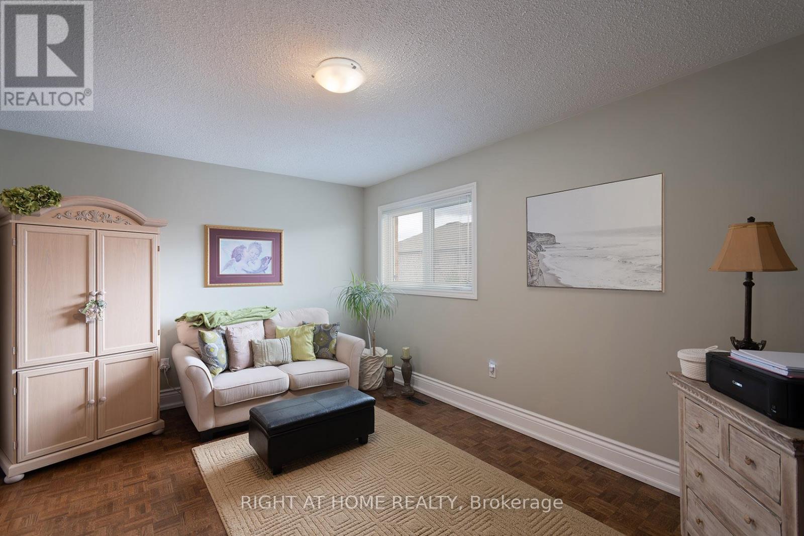 104 Pinedale Gate, Vaughan, Ontario  L4L 8X3 - Photo 23 - N13024564