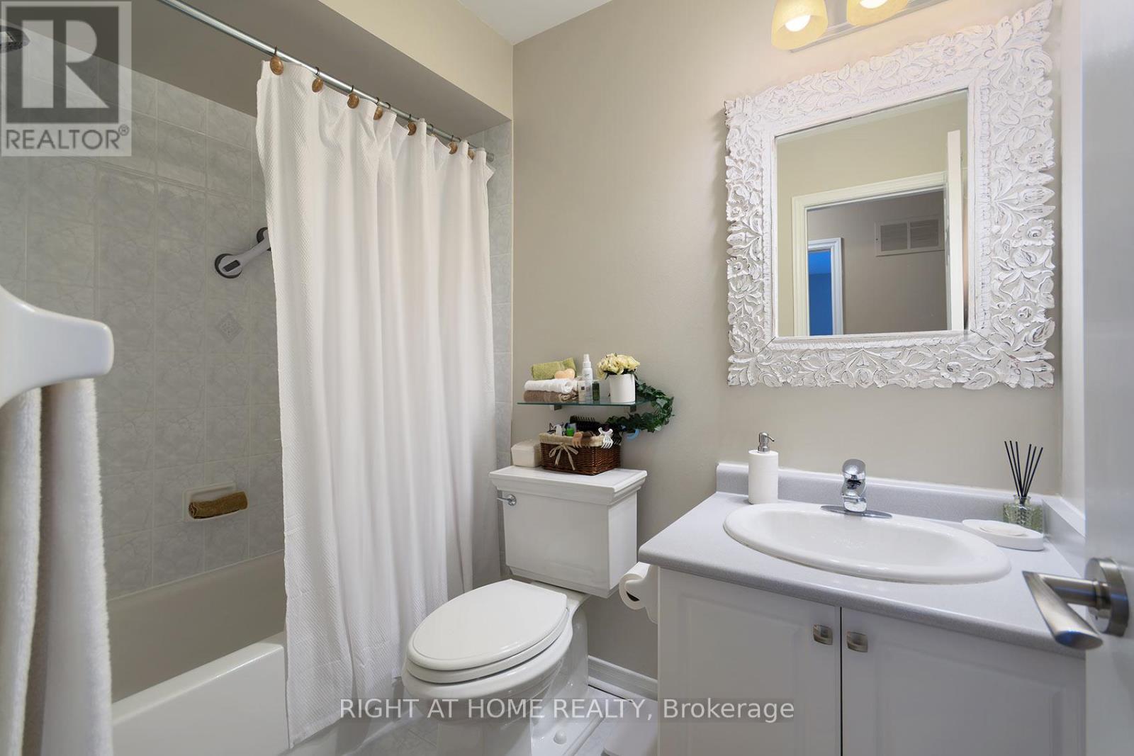 104 Pinedale Gate, Vaughan, Ontario  L4L 8X3 - Photo 32 - N13024564