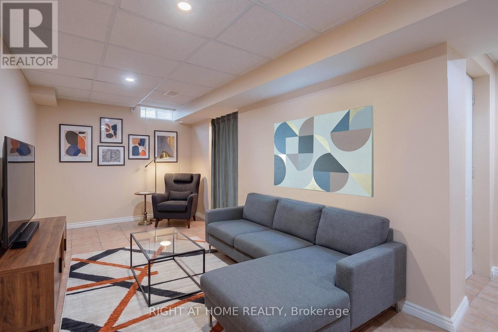 104 Pinedale Gate, Vaughan, Ontario  L4L 8X3 - Photo 35 - N13024564